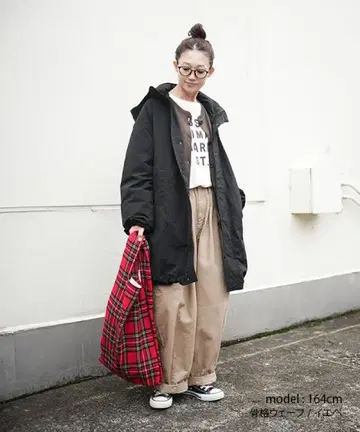 seimonet poche 후드 부착 다운 자켓 블랙 시착만 한 상품