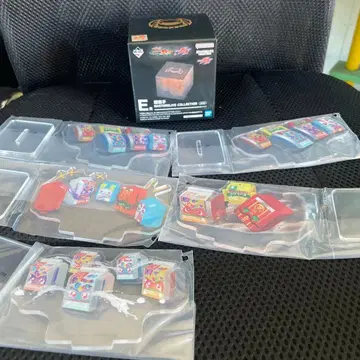 가면라이더 복권 E상 어둠의 과자 F상 아크릴 스탠드 고치조