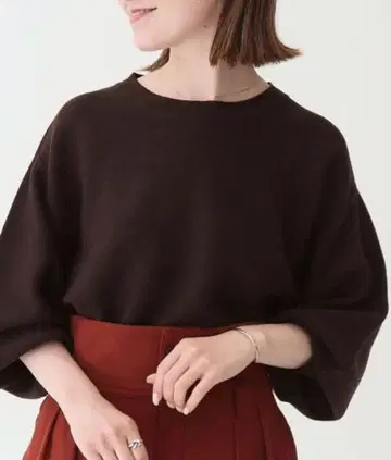 스픽 앤 스팬 울 볼륨 슬리브 니트 브라운