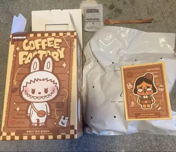 POP MART COFFEE FACTORY CRYBABY