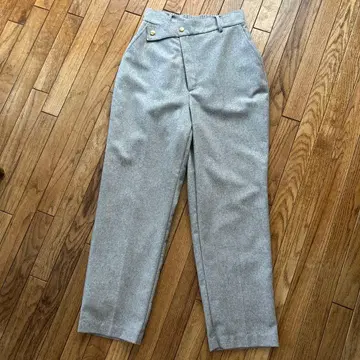 그레이 와이드 팬츠 골드 버튼 포함