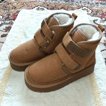 브라운 어그 부츠