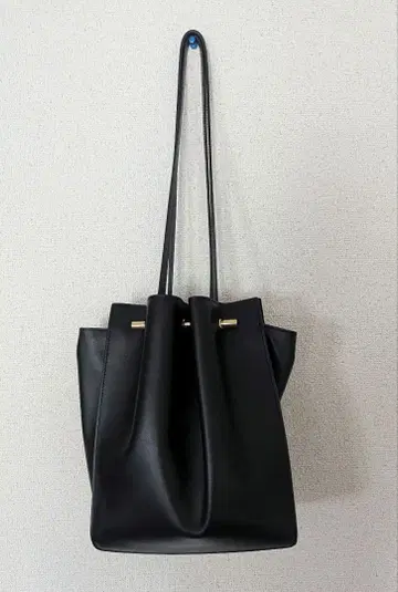 메어리 알터나 CURTAIN 숄더백 블랙