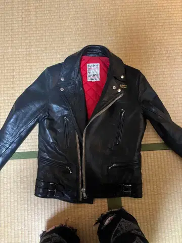 루이스 레더 라이트닝 391T 타이트 핏 블랙 카우하이드 36