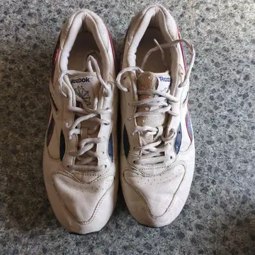 리복 화이트 스니커즈