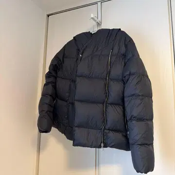 ZARA 블랙 후드 부착 다운 자켓