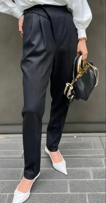 언넘버 마벨트 크로스 팬츠