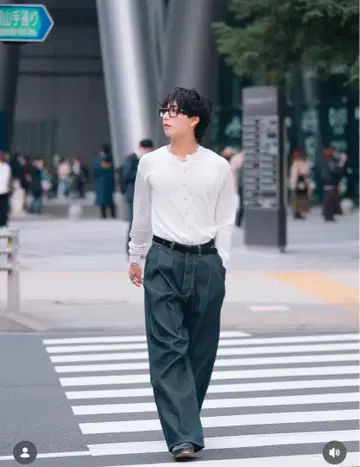 SUBLATIONS 2TUCK WIDE DENIM PANTS