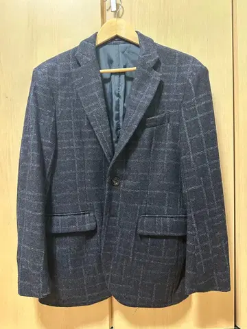 다크 블루 체크 무늬 테일러드 자켓