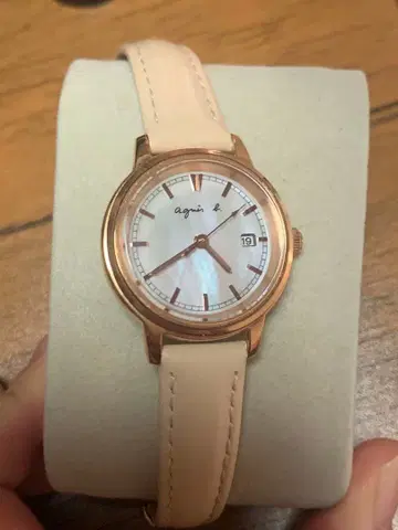 agnis b. 솔라 시계 핑크