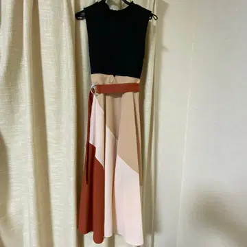 세실 맥비 슬리브리스 A라인 맥시 원피스