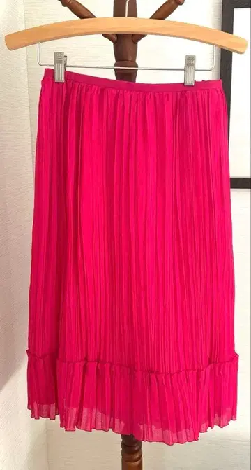 페이턴트 플레이스 롱 스커트