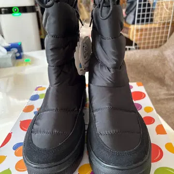 Gomu56 경량 통굽 나일론 미들 부츠