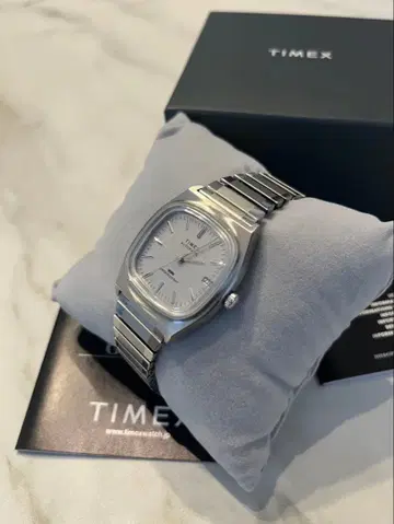 Timex 1983 E 라인 실버