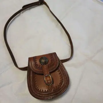 가죽 웨스턴 파우치 와일드 브라운