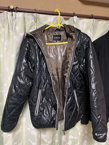 AIRWALK 블랙 다운 자켓 M 사이즈