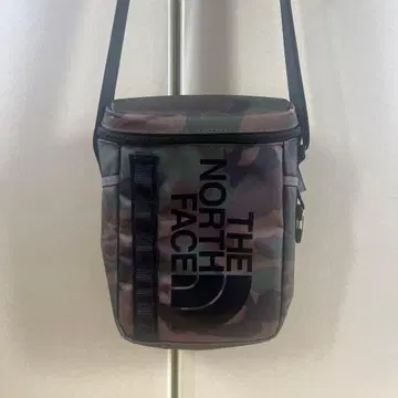 THE NORTH FACE 카모플라쥬 숄더백