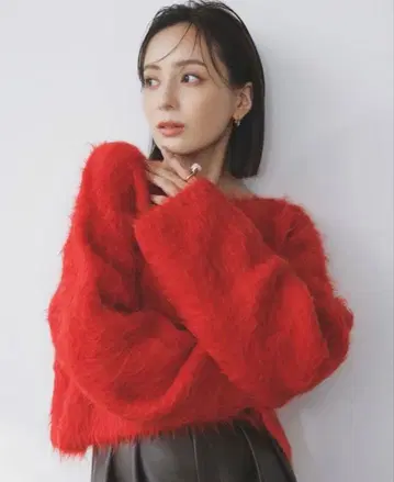 수리 알파카 숏 니트 풀오버