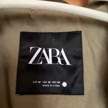 ZARA 밀리터리 자켓