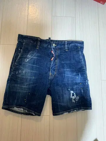 DSQUARED2 데미지 가공 숏팬츠 44