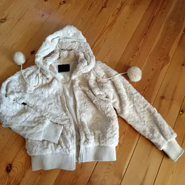 RETRO GIRL 후드티 크림색