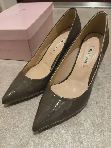 DIANA 그레이지 카키 하이힐 펌프스 24.0