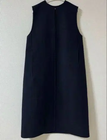 새상품급 Drawer 울 케누키 슬릿 넥 멜톤 원피스 네이비