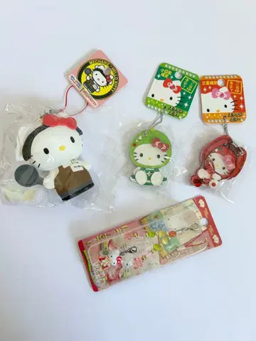 헬로키티 스트랩 4개 세트