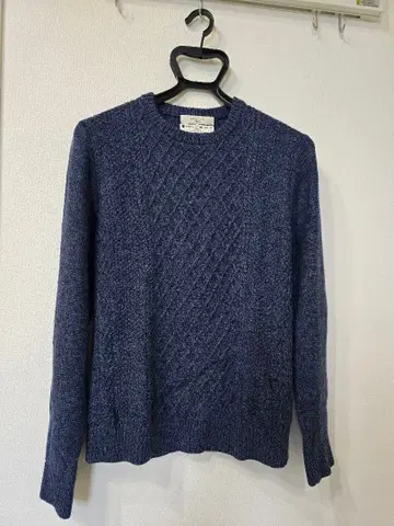 EDIFICE 네이비 케이블 니트 스웨터