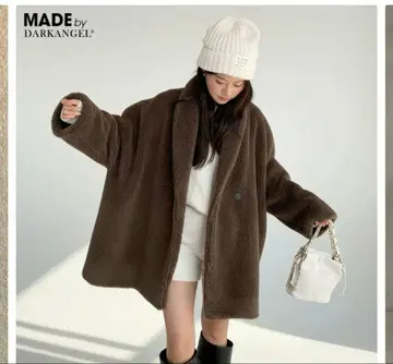 브라운 빅 실루엣 보아 코트 다크 엔젤 카리스