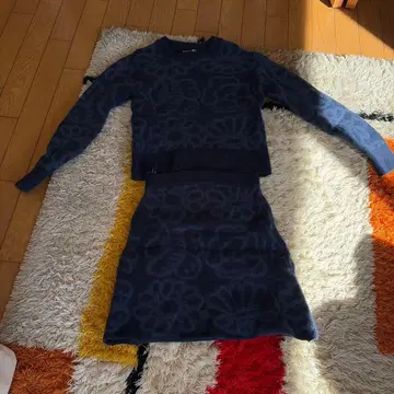 marimekko UNIQLO 콜라보 네이비 스커트 셋업 XS 사이즈