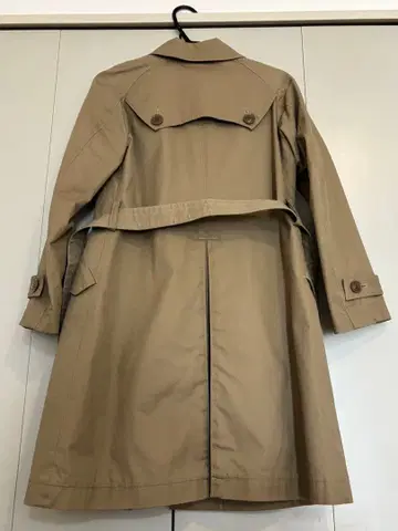 만나 베이지 트렌치코트