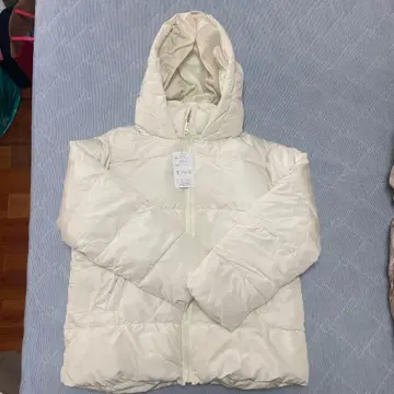 아이보리 L 사이즈 다운 자켓