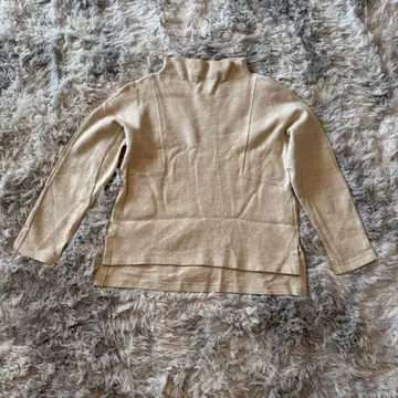 GEORGES RECH 사이즈 38(M) 베이지 터틀넥 니트