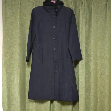 블랙 코트 / 옷깃 토끼 미세스 코트 L