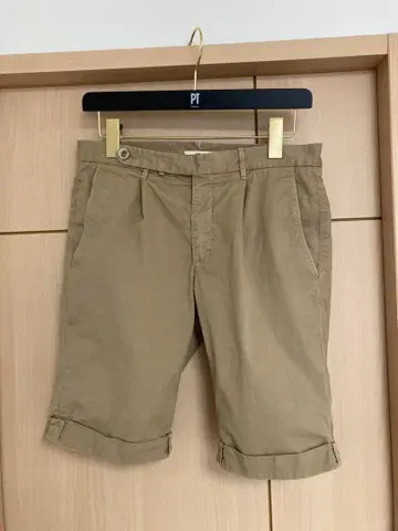 GTA 베이지 롤업 숏팬츠