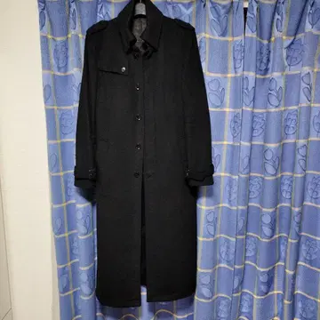 MOZU에서 니시지마 히데토시도 착용했던 롱 코트