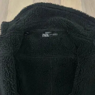 ZARA 무스탕 자켓