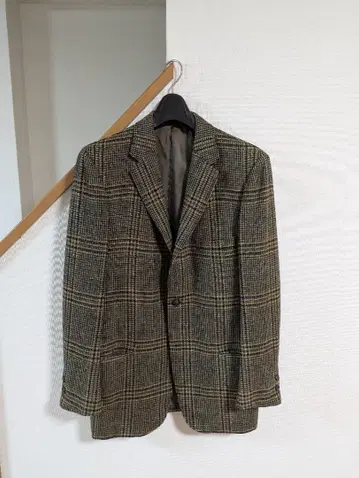 체크 무늬 테일러드 자켓