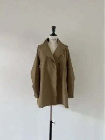 JULY NINE 스탠드 카라 하프 코트