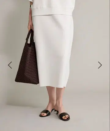 새상품급 BRILL 니트 타이트 스커트 화이트 36