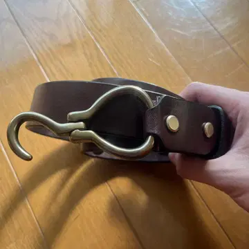 브라운 가죽 후크식 벨트 후크 버클 가죽 벨트