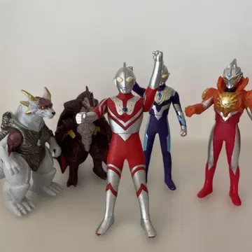 울트라맨 액션 피규어 5체 세트