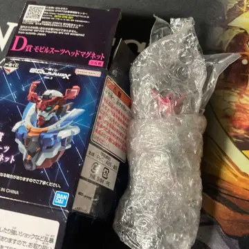 제일복권 건담 지크 액스 D상 모빌슈트 마그넷 빨간색 건담