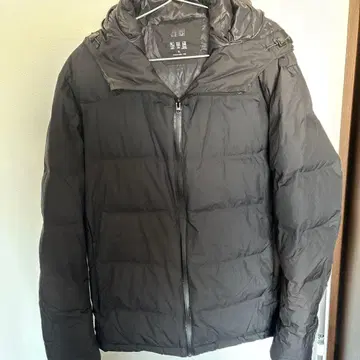 유니클로 XL 심리스 다운 자켓