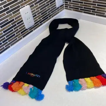 새상품급 LEONARD 울 100% 머플러 넥머플러 블랙 폼폼 포함