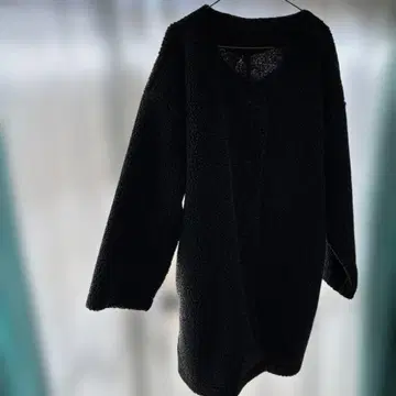 블랙 플리스풍 코트