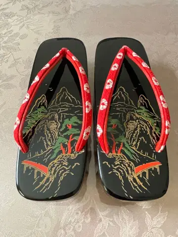 고급 칠기 나막신