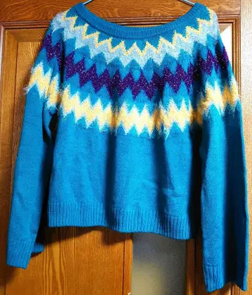 새상품 w closet 더블 클로젯 긴팔 라메 믹스 샤기 니트 숏 스웨터