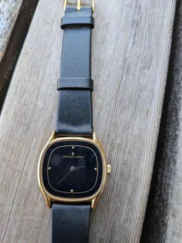 UNIVERSAL GENEVE 수동 와인딩 시계 유니버셜 제네바